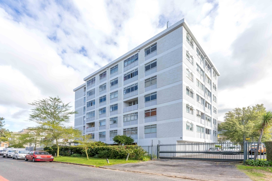 To Let 1 Bedroom Property for Rent in Rondebosch Western Cape